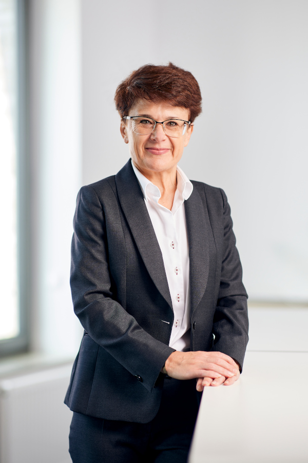 Linda Jazxhi | id Verlags GmbH | Mannheim